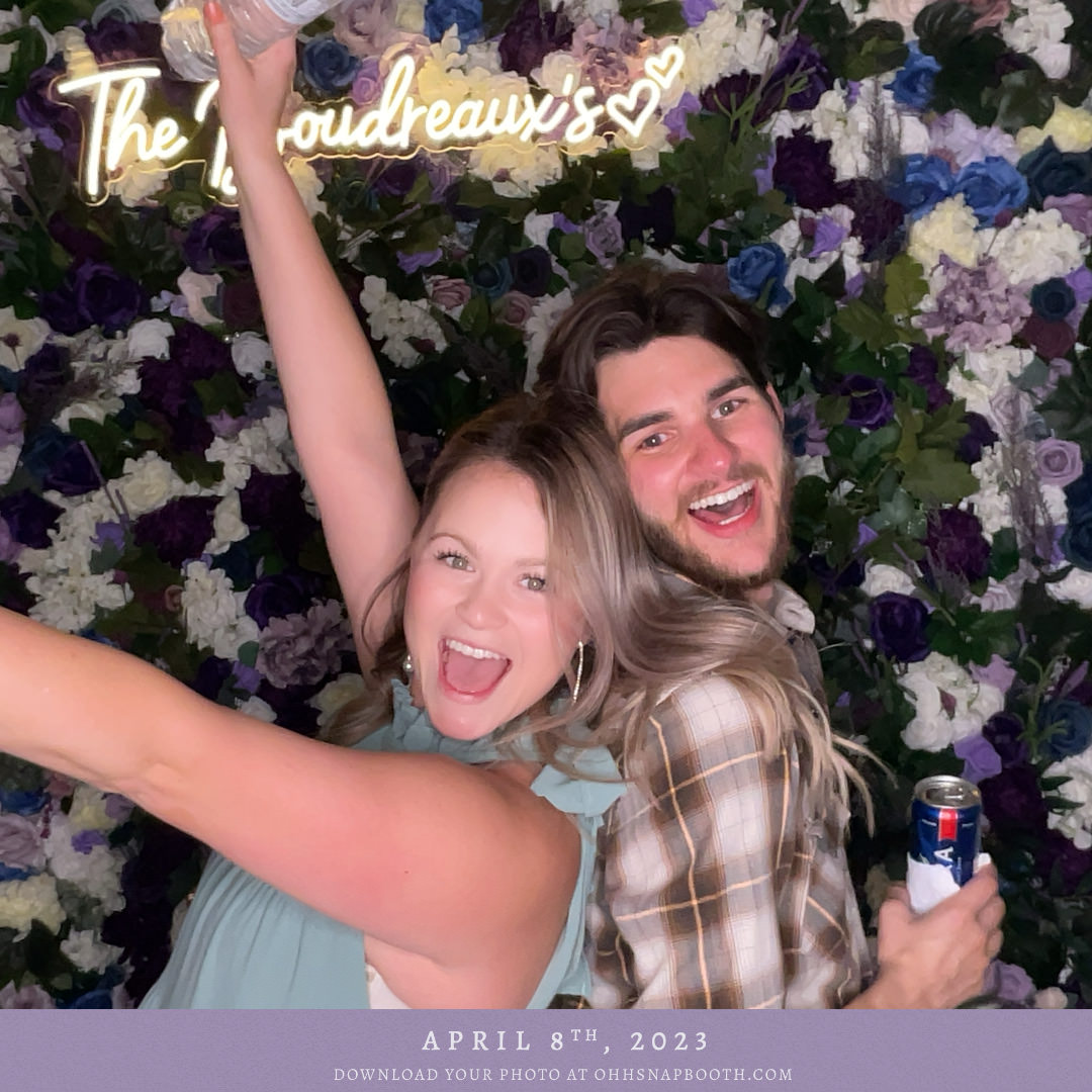 Ohh Snap Social Booth 311 | Baton Rouge Photo Booth Rental